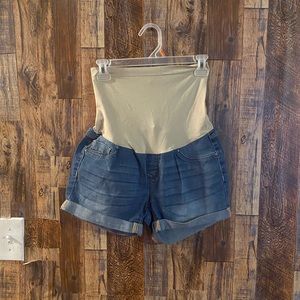 Blue Savvy women's maternity Denim Shorts size medium